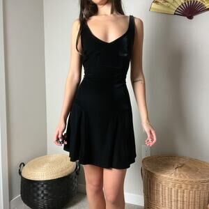 vintage 80s 90s victoria's secret black velvet minimalist v neck slip mini dress